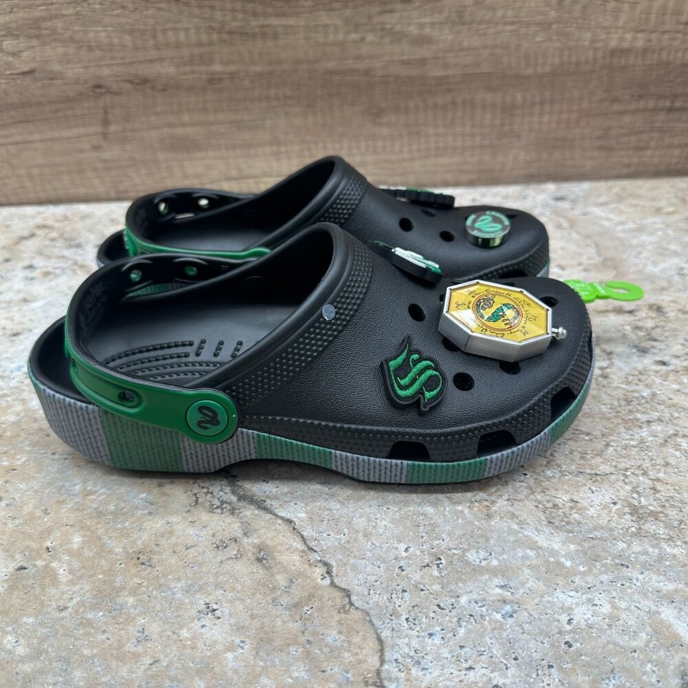 Crocs Harry Potter Slytherin Classic Clog Black Green Jibbitz Unisex M5 W7 NWT - Picture 4 of 13